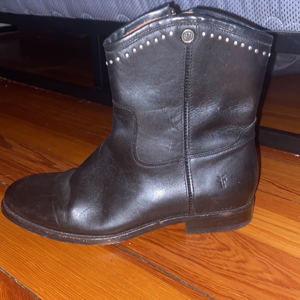 🐴Frye Melissa studded short boot🐴 - Picture 9 of 14